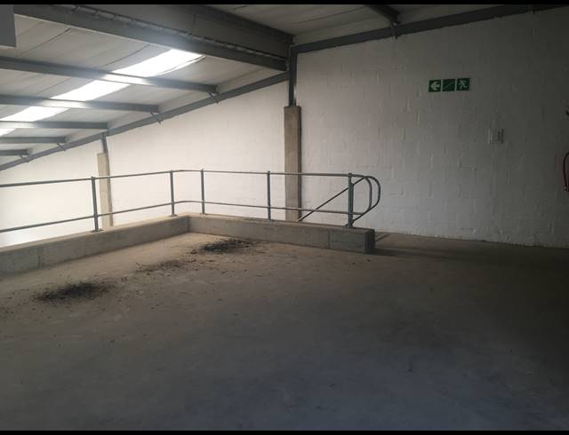180M² WAREHOUSE TO LET IN CORNUBIA
